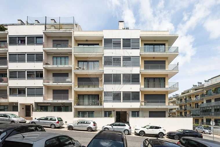 Apartamento T3 para Venda em Cascais e Estoril Foto 2
