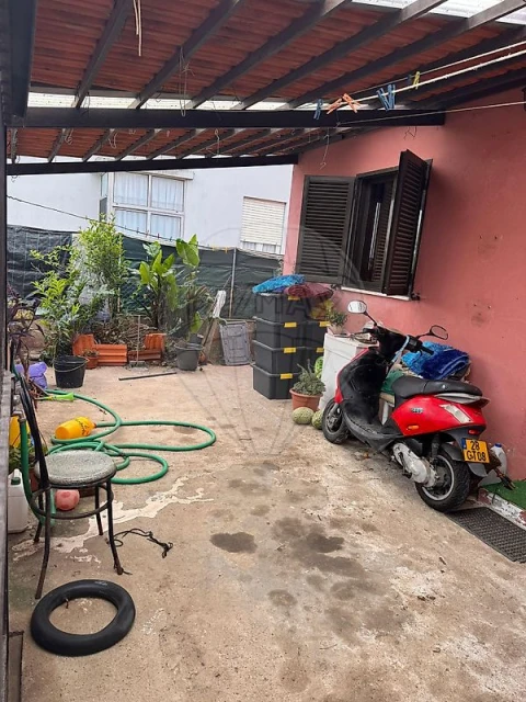 Moradia T3 para Venda em Arrifana