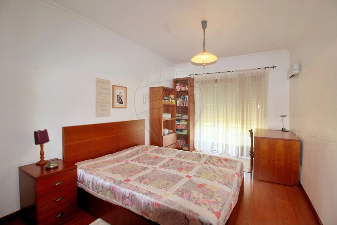 Apartamento T3 para Venda em Arruda dos Vinhos Foto 28