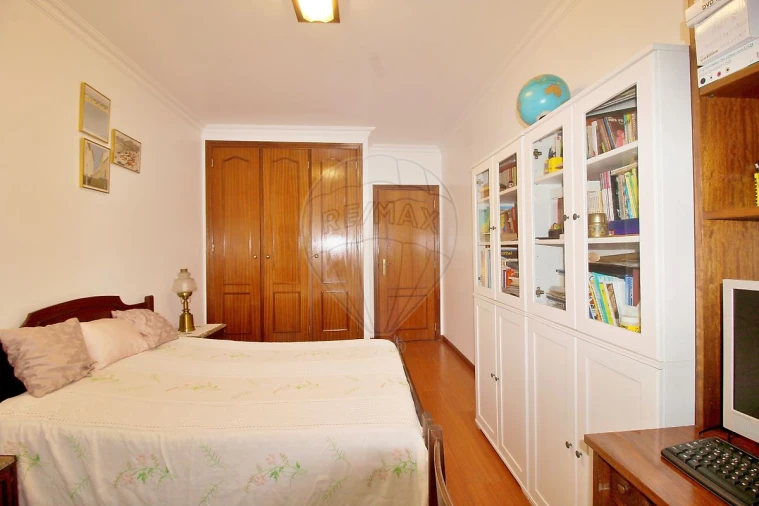 Apartamento T3 para Venda em Arruda dos Vinhos Foto 30