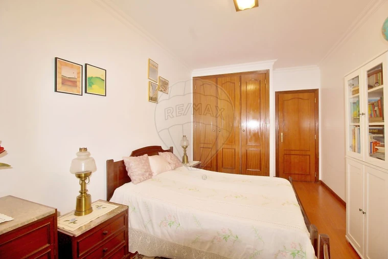 Apartamento T3 para Venda em Arruda dos Vinhos Foto 29