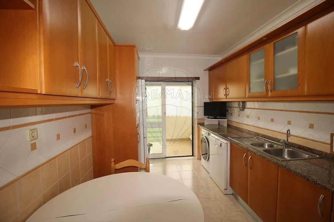 Apartamento T3 para Venda em Arruda dos Vinhos Foto 11