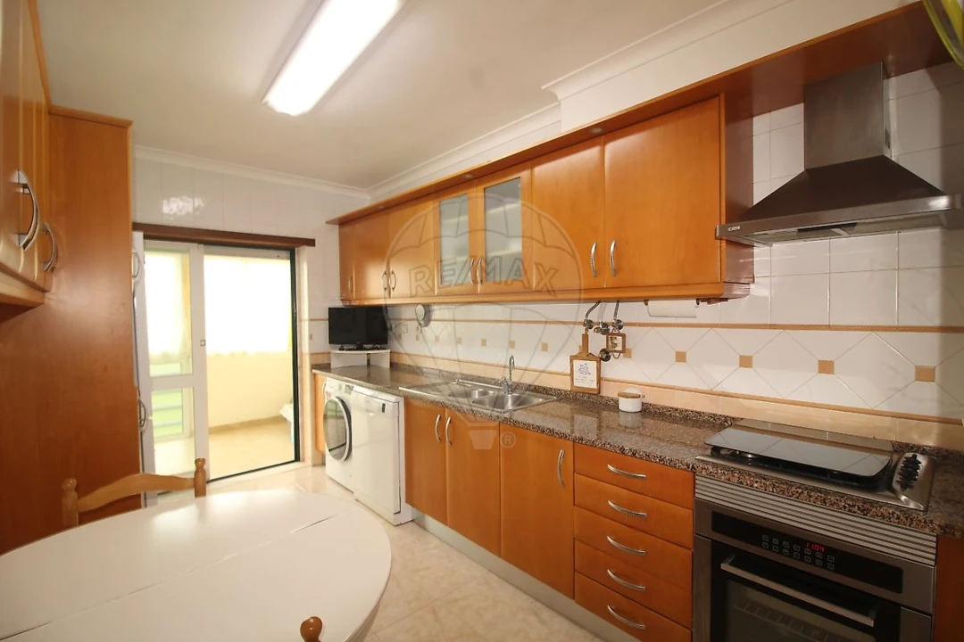 Apartamento T3 para Venda em Arruda dos Vinhos Foto 13