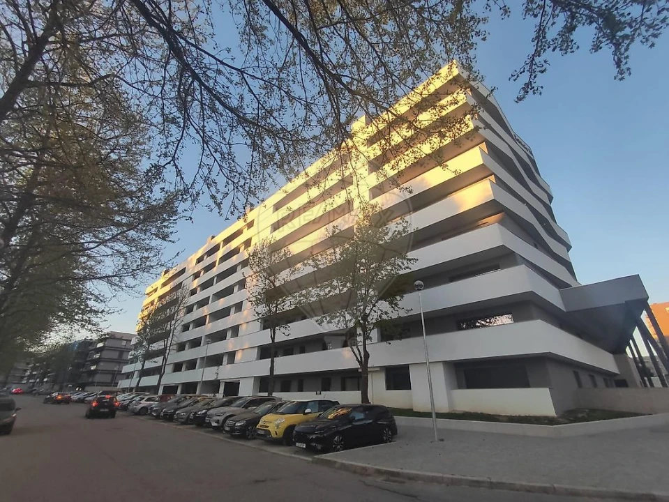 Apartamento T3 para Venda em Moreira Foto 1