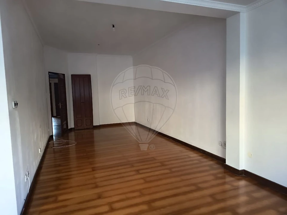 Apartamento T2 para Venda em Cedofeita, Santo Ildefonso, Sé, Miragaia, São Nicolau e Vitória Foto 14