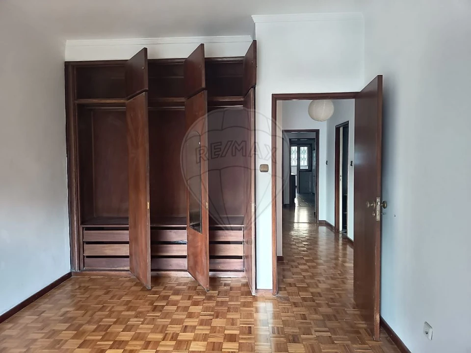 Apartamento T2 para Venda em Cedofeita, Santo Ildefonso, Sé, Miragaia, São Nicolau e Vitória Foto 23