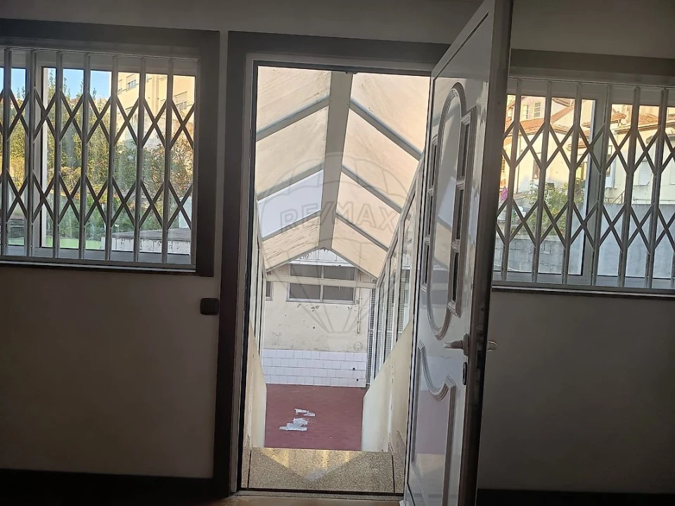 Apartamento T2 para Venda em Cedofeita, Santo Ildefonso, Sé, Miragaia, São Nicolau e Vitória Foto 8