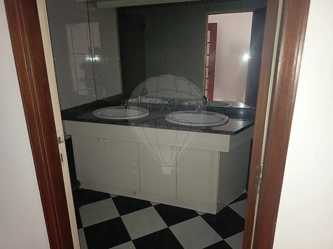Apartamento T2 para Venda em Cedofeita, Santo Ildefonso, Sé, Miragaia, São Nicolau e Vitória Foto 18