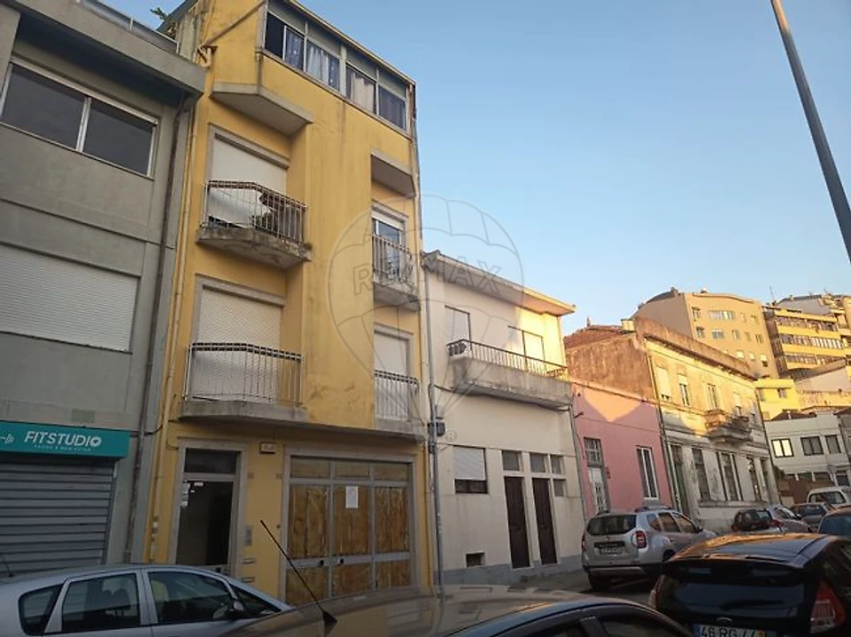Apartamento T2 para Venda em Cedofeita, Santo Ildefonso, Sé, Miragaia, São Nicolau e Vitória Foto 2