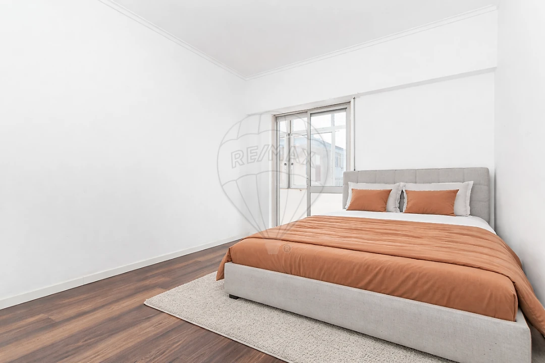 Apartamento T2 para Venda em Póvoa de Santa Iria e Forte da Casa Foto 7