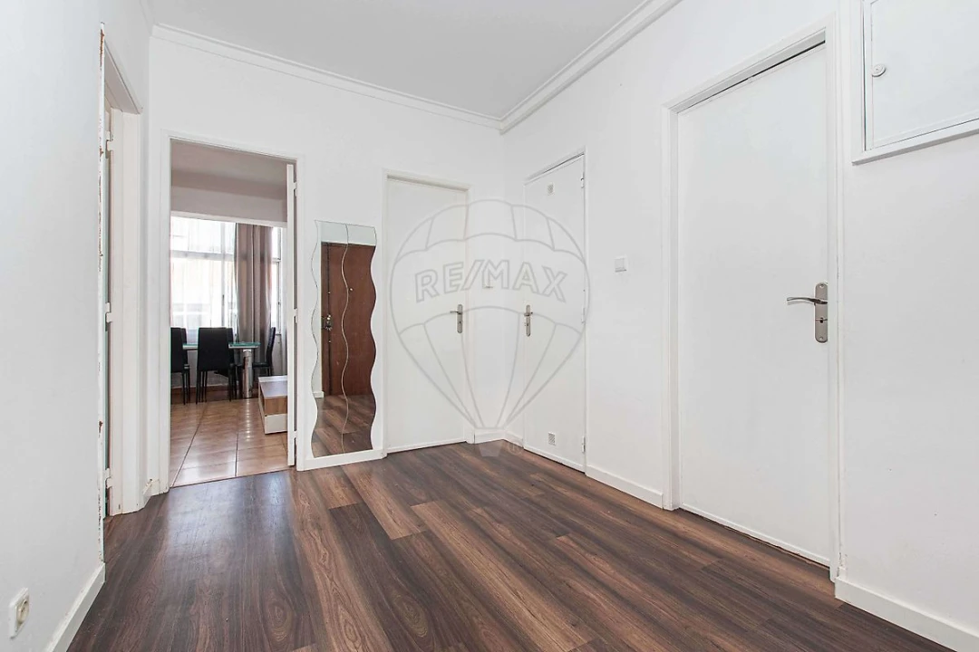 Apartamento T2 para Venda em Póvoa de Santa Iria e Forte da Casa Foto 9