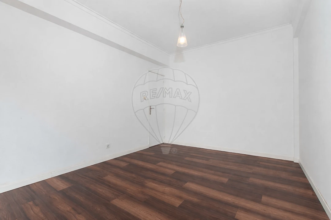 Apartamento T2 para Venda em Póvoa de Santa Iria e Forte da Casa Foto 6