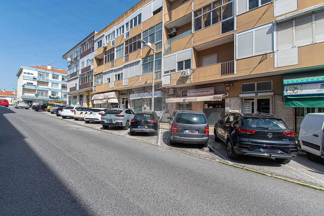 Apartamento T2 para Venda em Póvoa de Santa Iria e Forte da Casa Foto 17