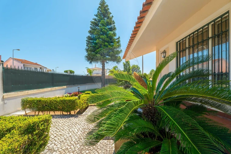 Moradia T5 para Venda em Carcavelos e Parede Foto 21