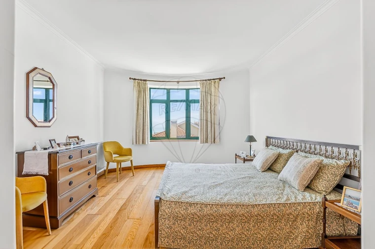 Moradia T5 para Venda em Carcavelos e Parede Foto 35