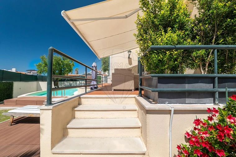 Moradia T5 para Venda em Carcavelos e Parede Foto 22