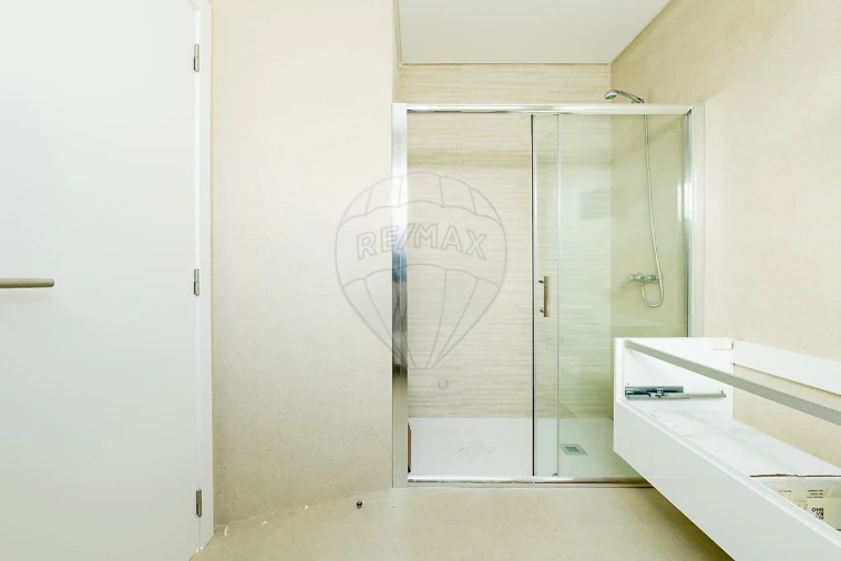 Apartamento T2 para Venda em Rio Maior Foto 18