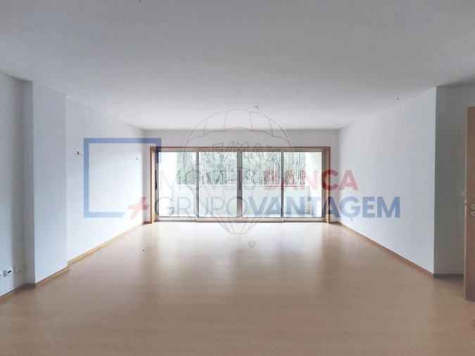 Apartamento T3 para Venda em Moreira Foto 3