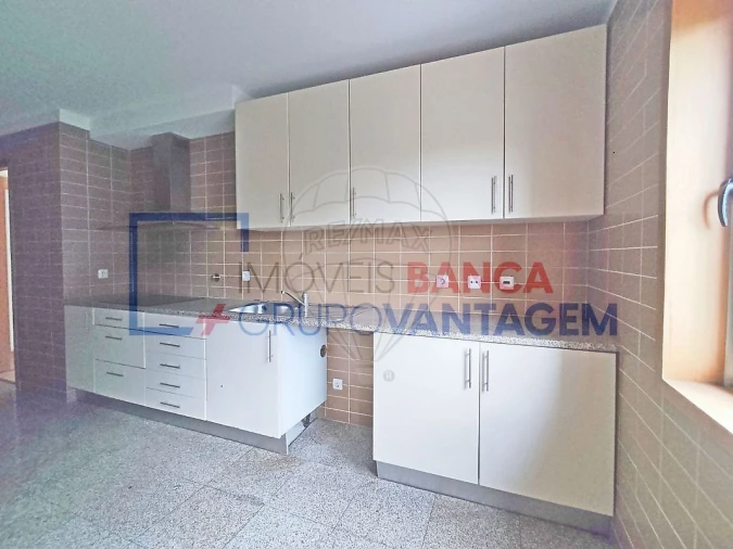 Apartamento T3 para Venda em Moreira Foto 7
