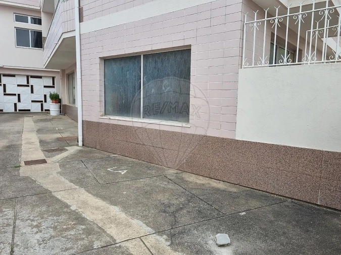 Loja para Venda em Baguim do Monte (Rio Tinto) Foto 3