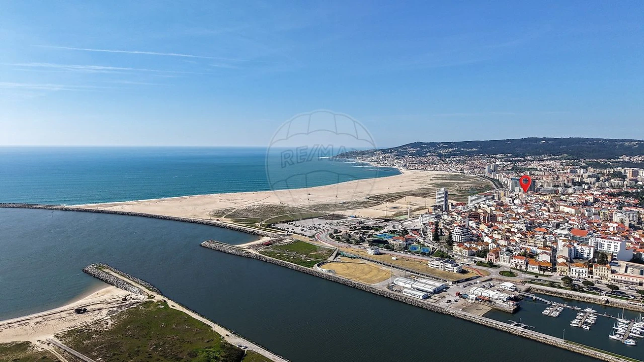 Prédio para Venda em Buarcos Foto 18