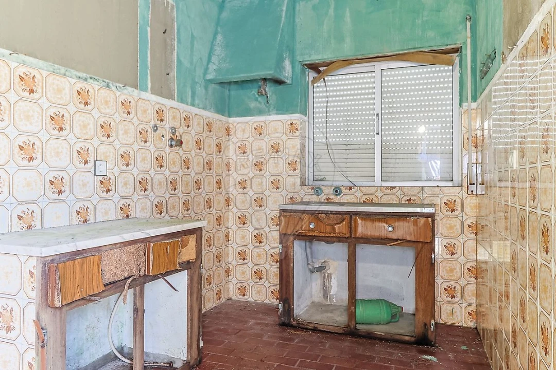 Prédio para Venda em Buarcos Foto 4