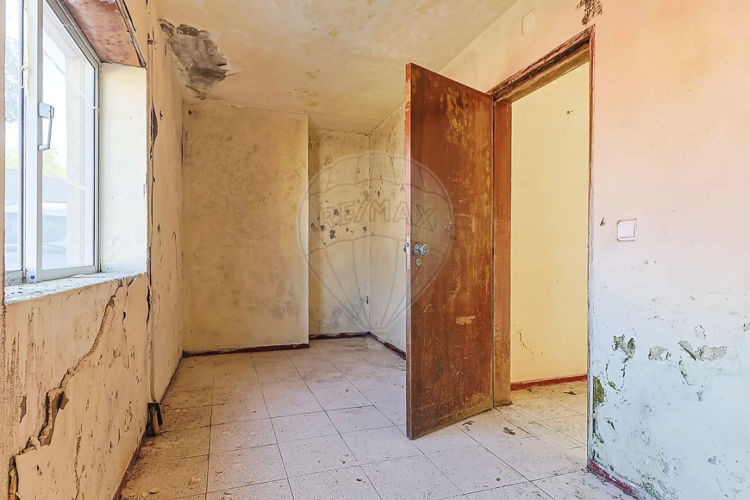 Prédio para Venda em Buarcos Foto 6