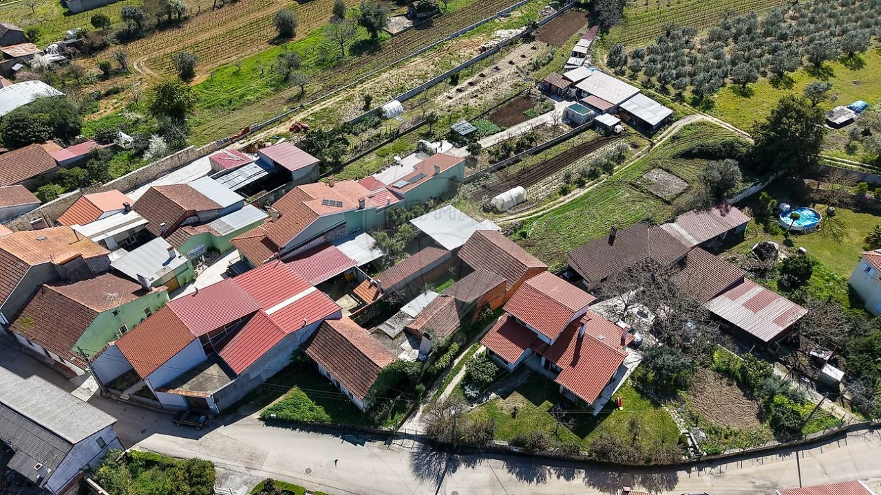 Moradia T3 para Venda em Portunhos e Outil Foto 15