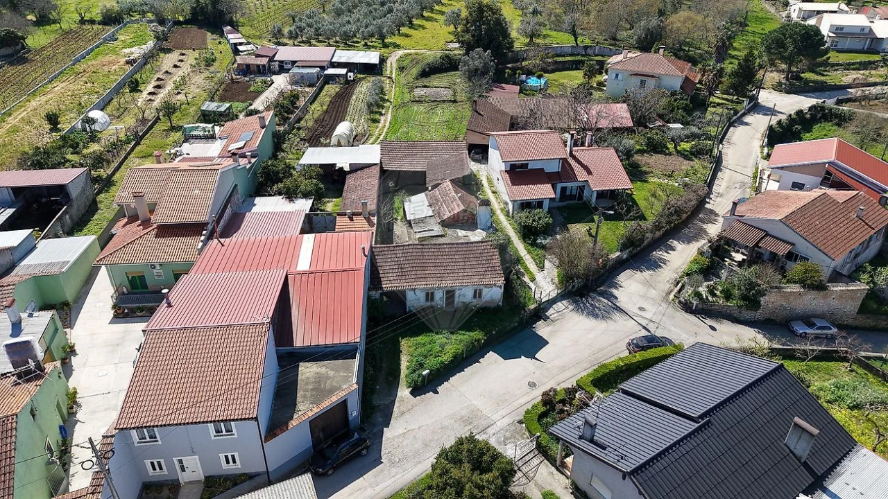 Moradia T3 para Venda em Portunhos e Outil Foto 16