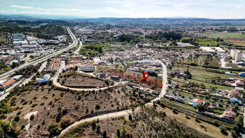 Terreno para Venda em Trouxemil e Torre de Vilela