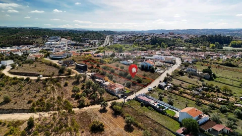 Terreno para Venda em Trouxemil e Torre de Vilela