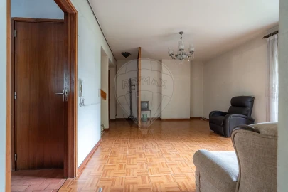 Apartamento T4 para Venda em Santo Antonio dos Olivais