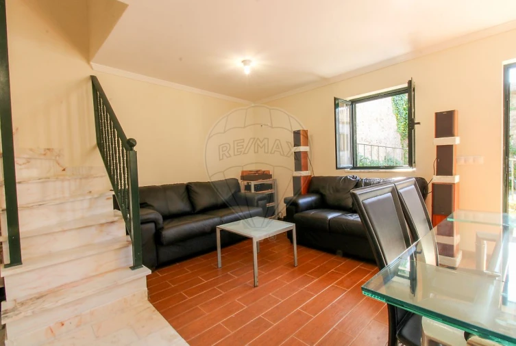 Moradia T2 para Venda em Lousã e Vilarinho Foto 4