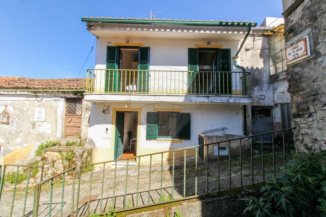 Moradia T2 para Venda em Lousã e Vilarinho Foto 2