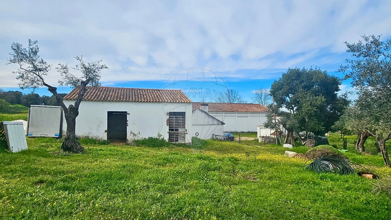 Quinta T3 para Venda em Malagueira e Horta das Figueiras Foto 24