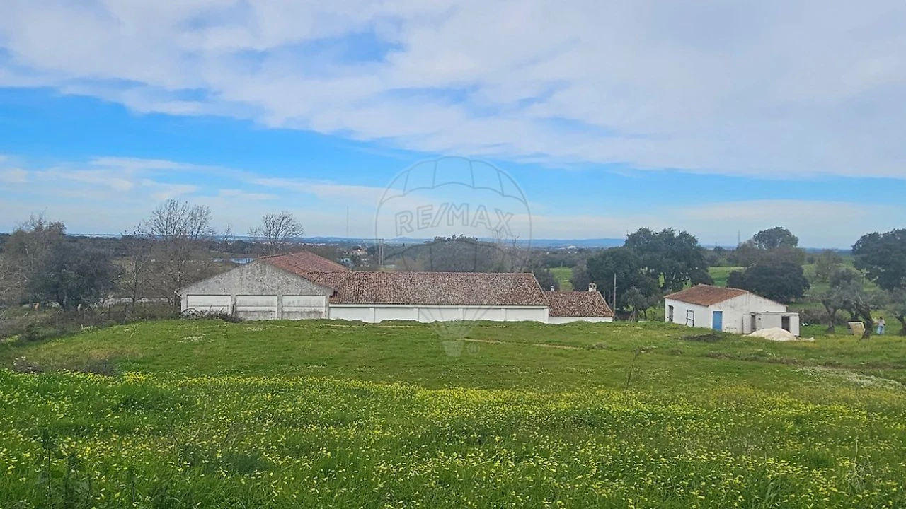 Quinta T3 para Venda em Malagueira e Horta das Figueiras Foto 7
