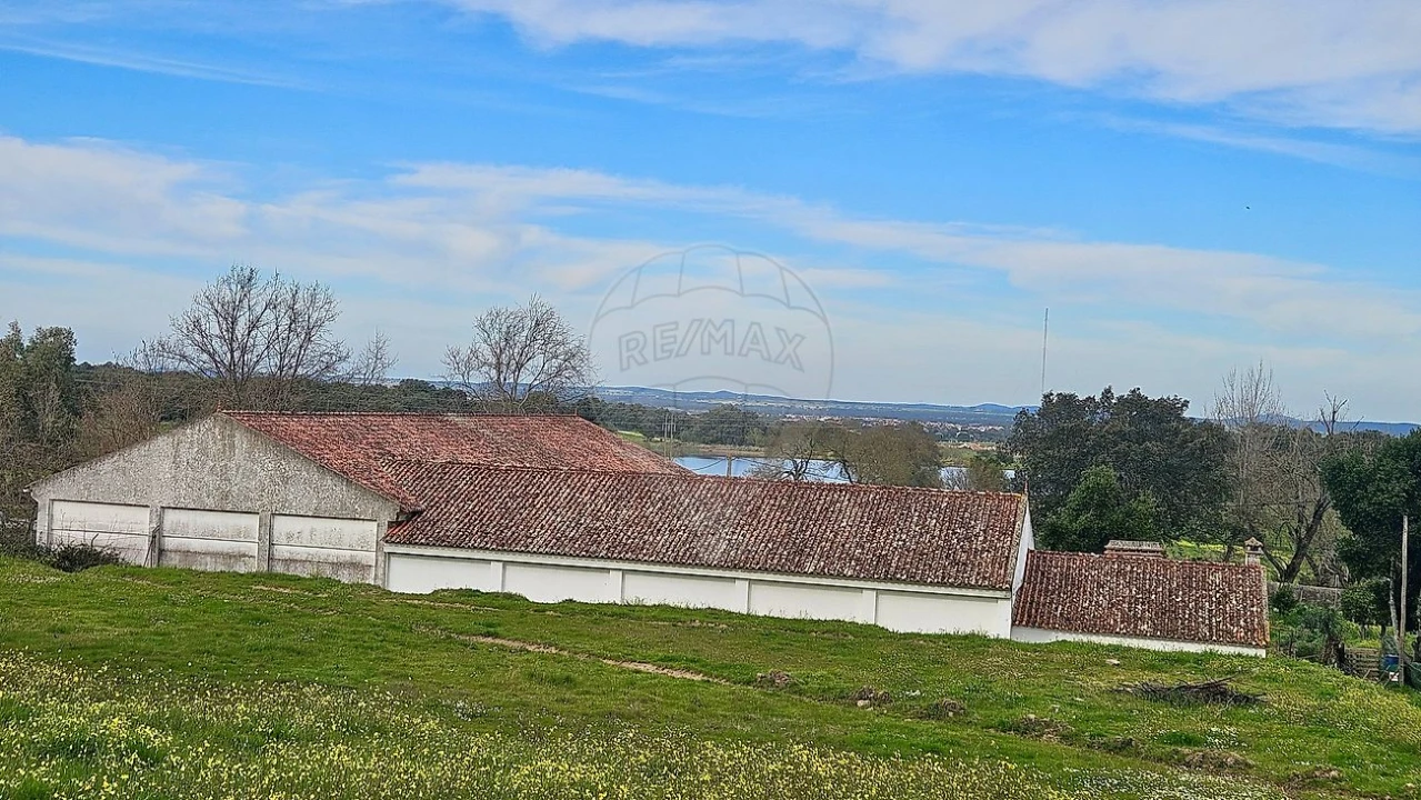 Quinta T3 para Venda em Malagueira e Horta das Figueiras Foto 29