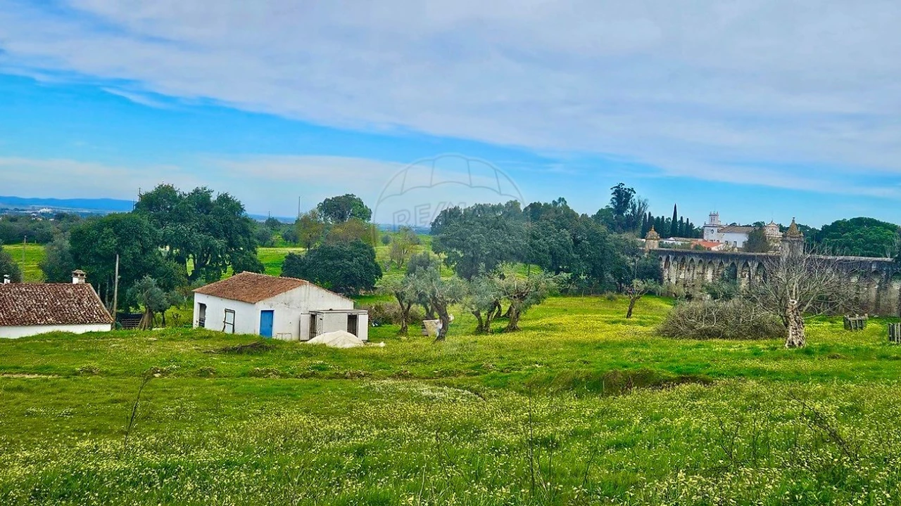 Quinta T3 para Venda em Malagueira e Horta das Figueiras Foto 17