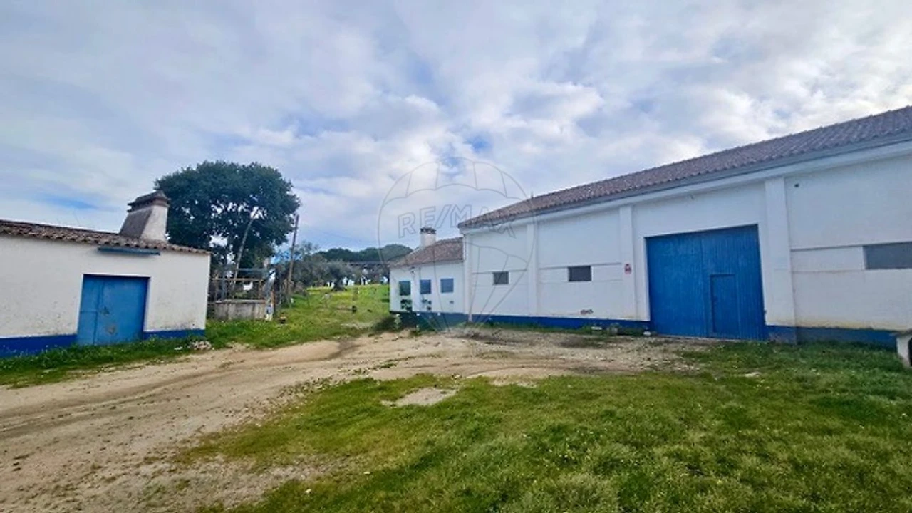 Quinta T3 para Venda em Malagueira e Horta das Figueiras Foto 21