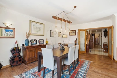 Apartamento T4 para Venda em Carcavelos e Parede