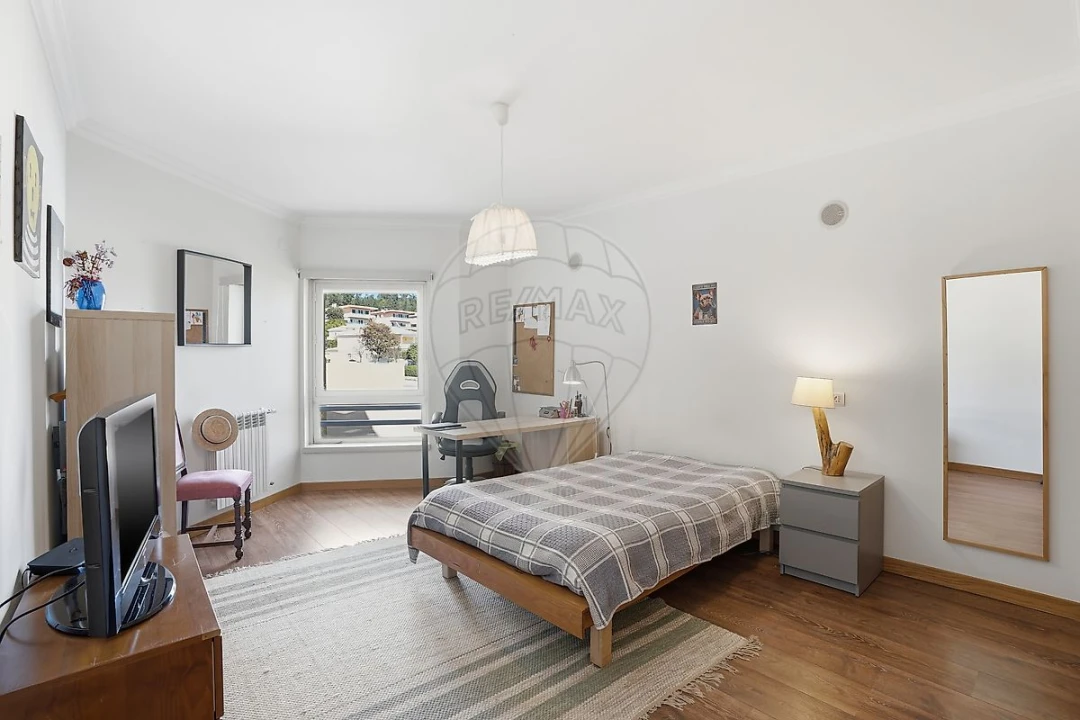 Apartamento T4 para Venda em Carcavelos e Parede Foto 39