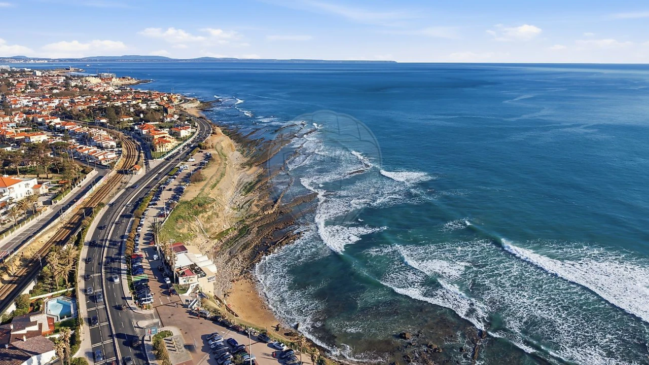 Apartamento T4 para Venda em Carcavelos e Parede Foto 4