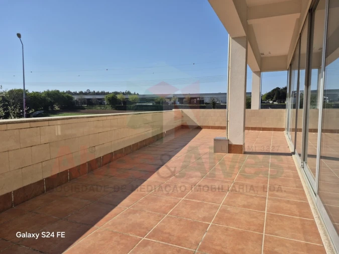 Loja para Arrendamento em Cidade da Maia Foto 4