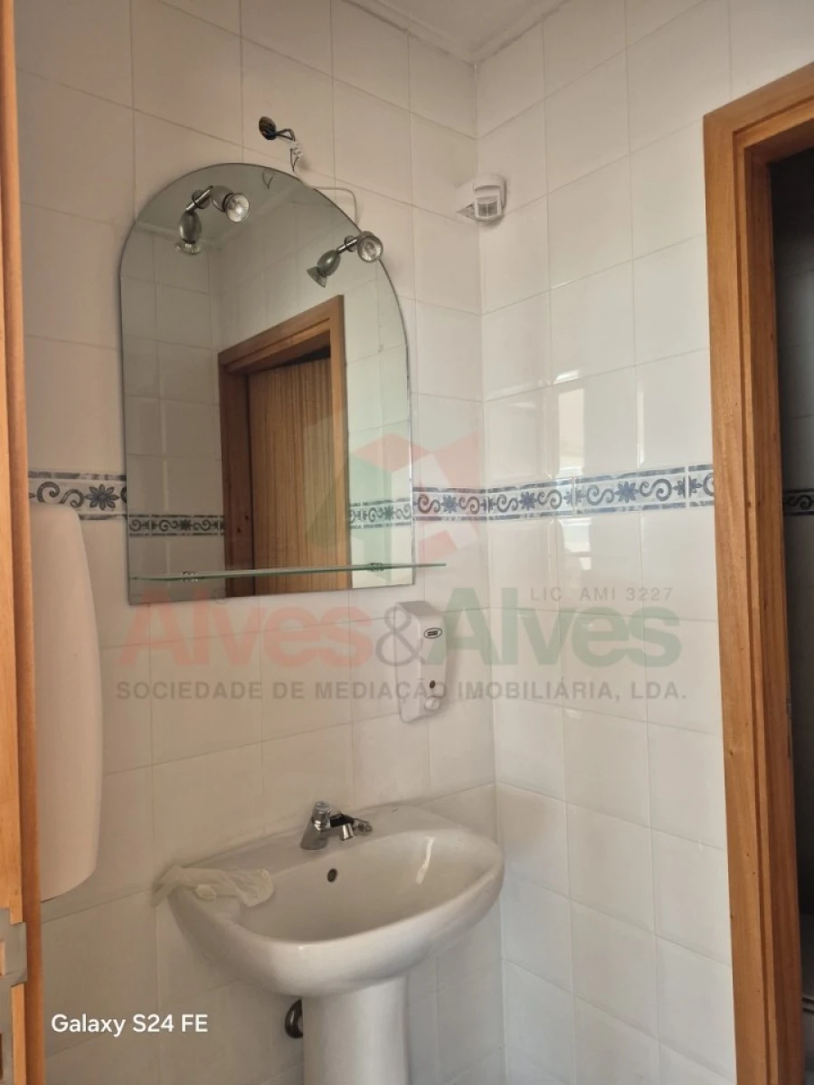 Loja para Arrendamento em Cidade da Maia Foto 5