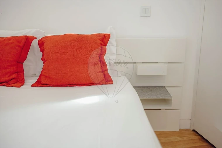 Apartamento T1 para Venda em Cedofeita, Santo Ildefonso, Sé, Miragaia, São Nicolau e Vitória Foto 1