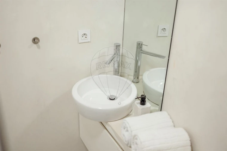 Apartamento T1 para Venda em Cedofeita, Santo Ildefonso, Sé, Miragaia, São Nicolau e Vitória Foto 6