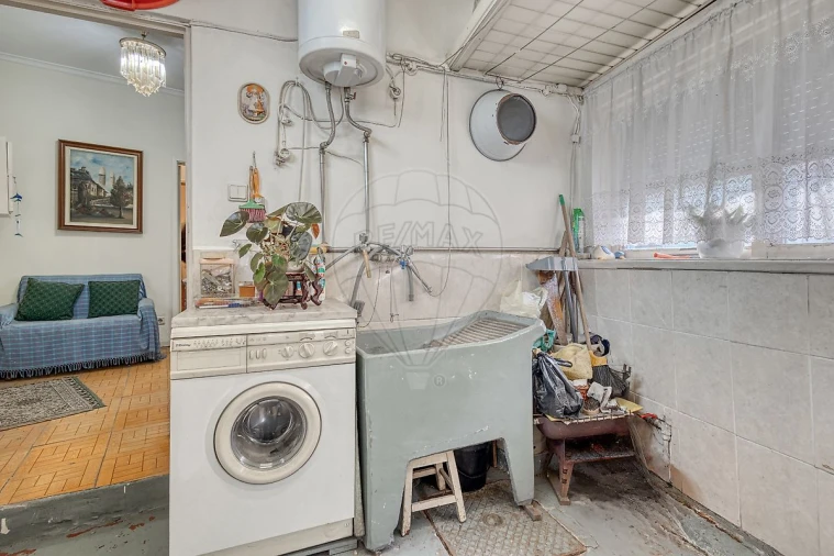 Moradia T11 para Venda em Campanhã Foto 3