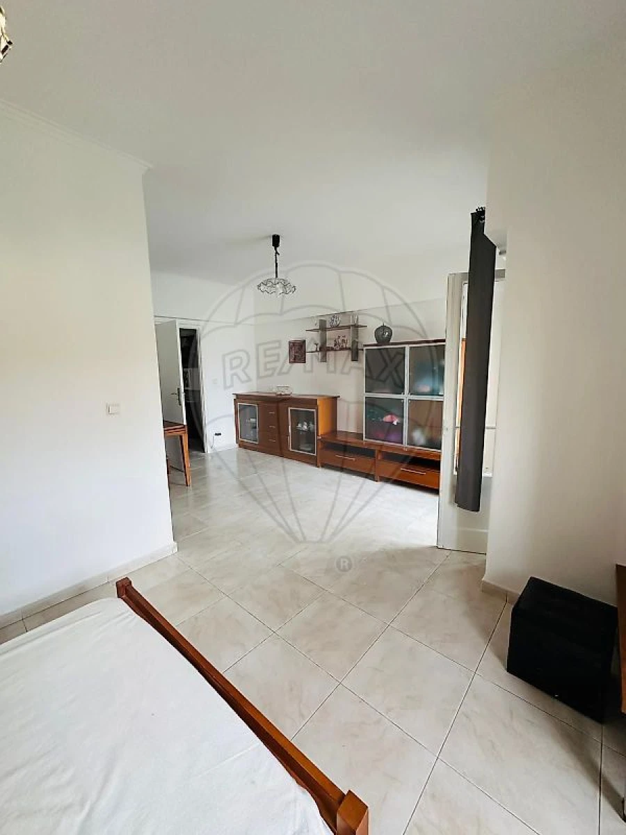 Apartamento T3 para Venda em Águas Livres Foto 1