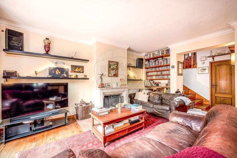 Moradia T4 para Venda em Santa Maria e São Miguel, São Martinho, São Pedro Penaferrim Foto 9