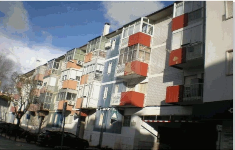 Apartamento T2 para Venda em Águas Livres Foto 1